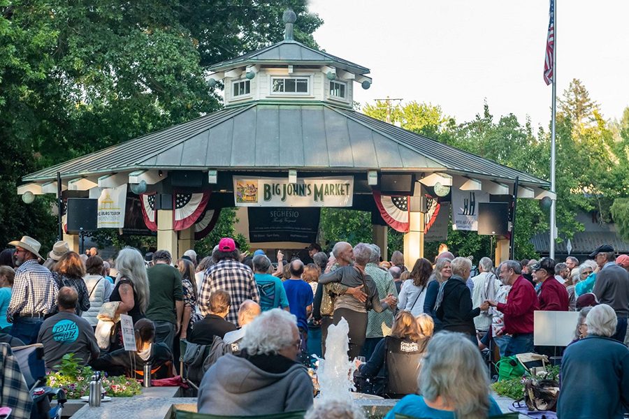 Tuesdays in the Plaza – Healdsburg Concert Series