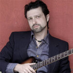 Chris James & The Showdowns