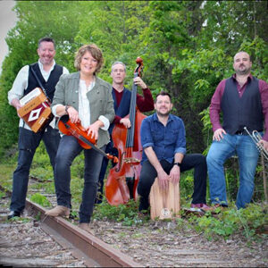 & Universal Roots band