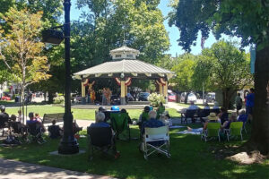 Healdsburg Sundays on the Plaza