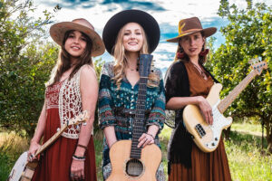 Hattie & The Moon Howlers band