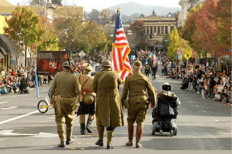 VeteransDayParadePetaluma1L Happening in Sonoma County