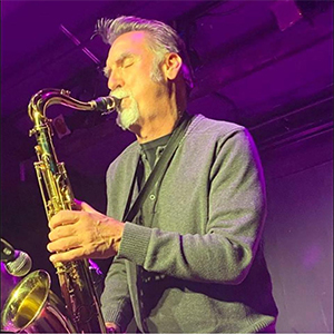 Roger Volz, saxophone