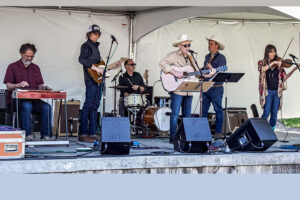 The Familiar Strangers band