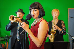 Elaine Jennings Trio