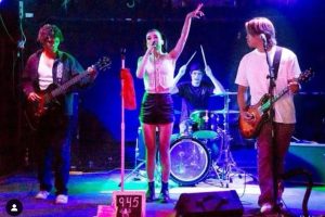 945 The Band
